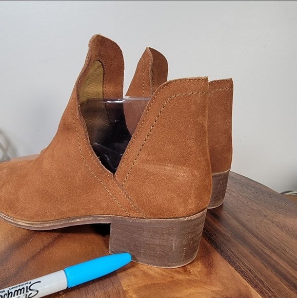 Coconuts By Matisse Pronto Brown Suede Ankle Boots Size 8.5 Slip On Notched Side - Picture 8 of 17